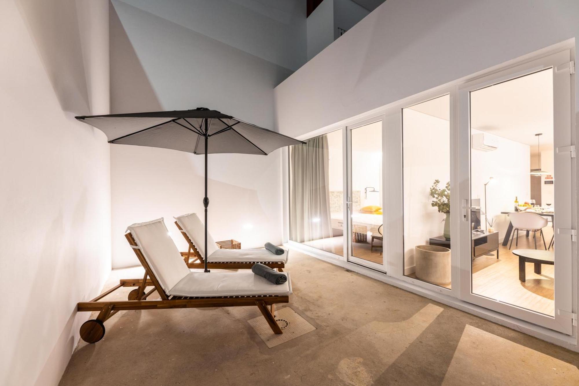 Brum Design Apartments Πόντα Ντελγκάντα Εξωτερικό φωτογραφία