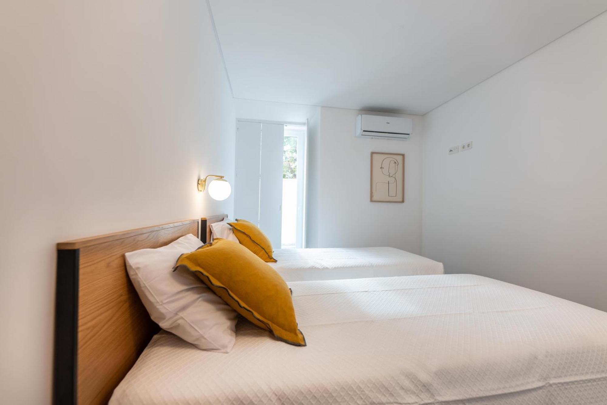Brum Design Apartments Πόντα Ντελγκάντα Εξωτερικό φωτογραφία