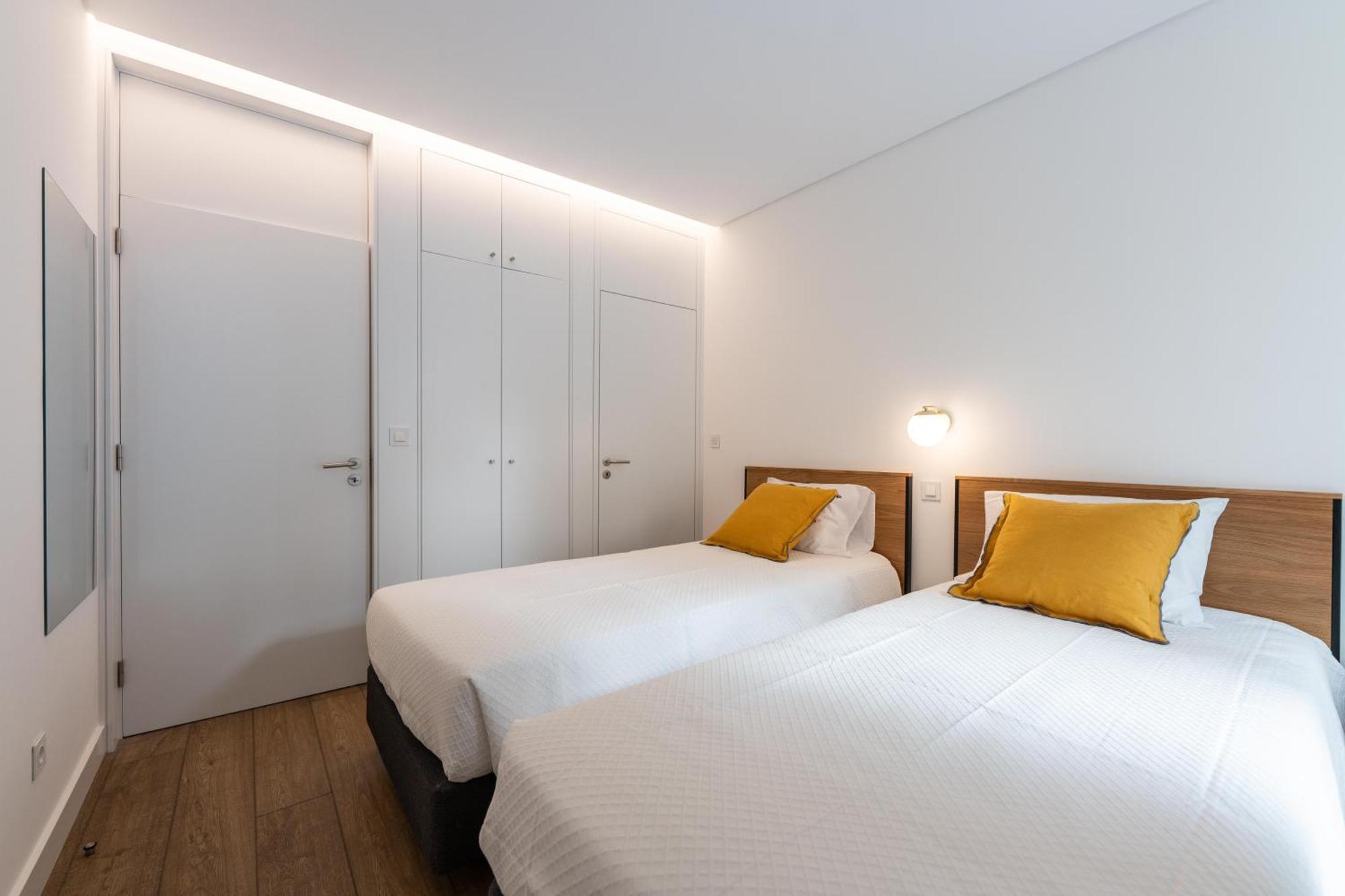 Brum Design Apartments Πόντα Ντελγκάντα Εξωτερικό φωτογραφία