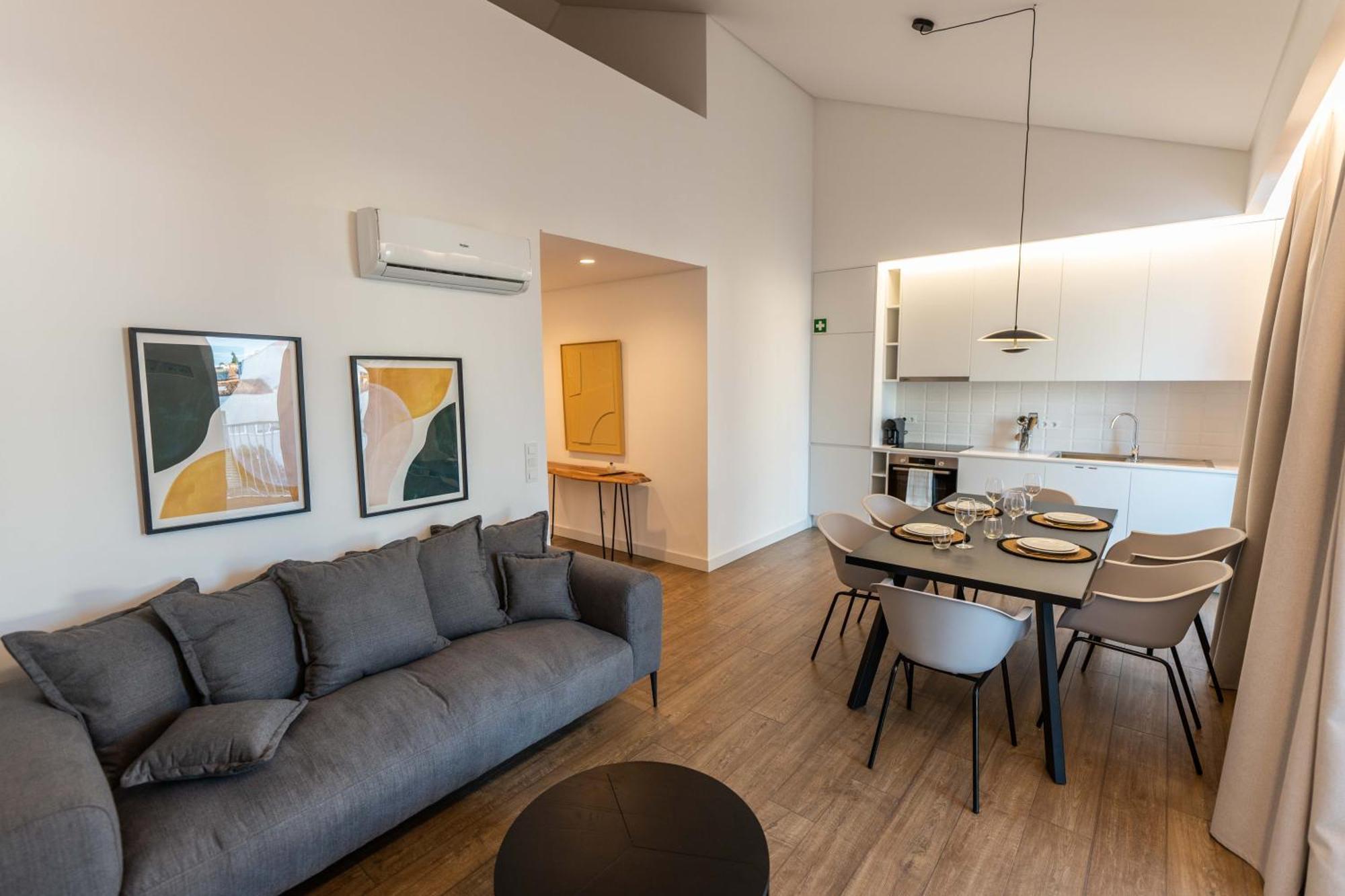 Brum Design Apartments Πόντα Ντελγκάντα Εξωτερικό φωτογραφία