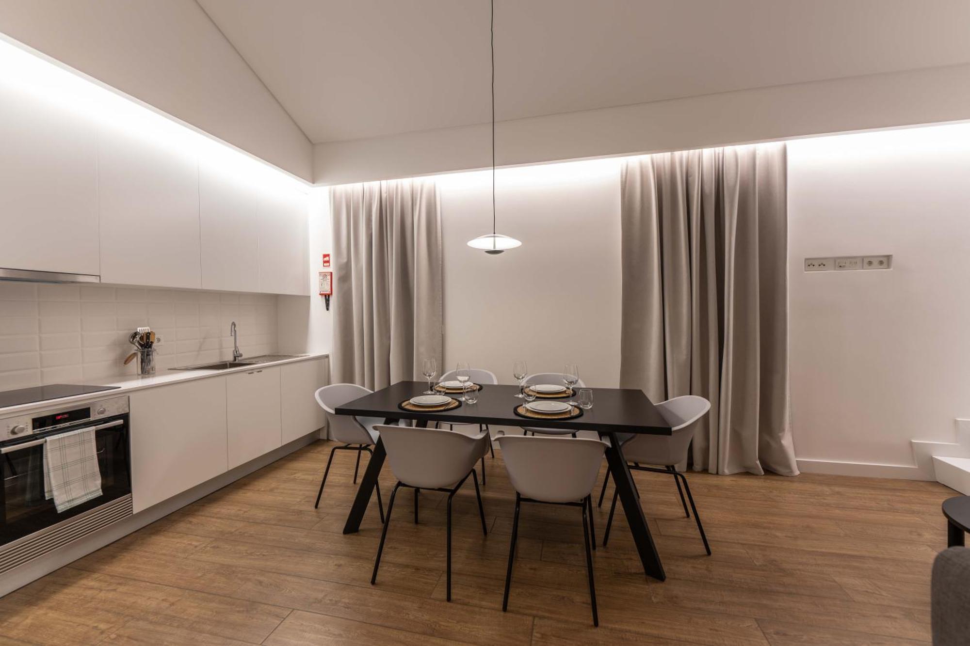 Brum Design Apartments Πόντα Ντελγκάντα Εξωτερικό φωτογραφία